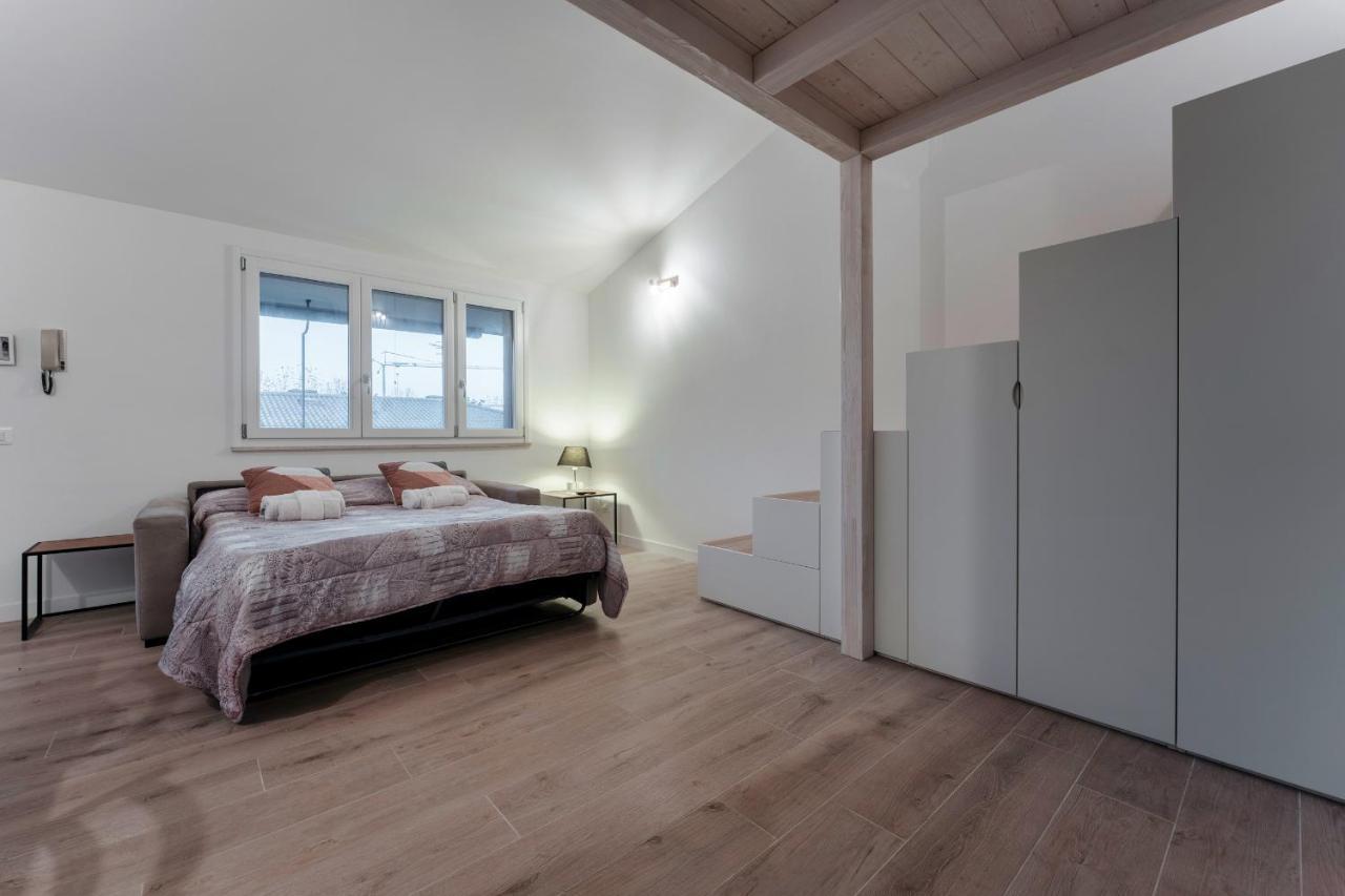 Casa Lugana 19 - Monolocale Con Piscina Direttamente A Lago Сирмионе Экстерьер фото